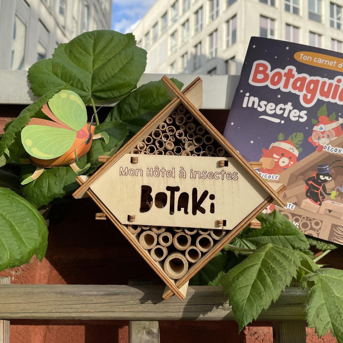 Le kit Insectes | Fabrique ton hôtel à insectes en bois